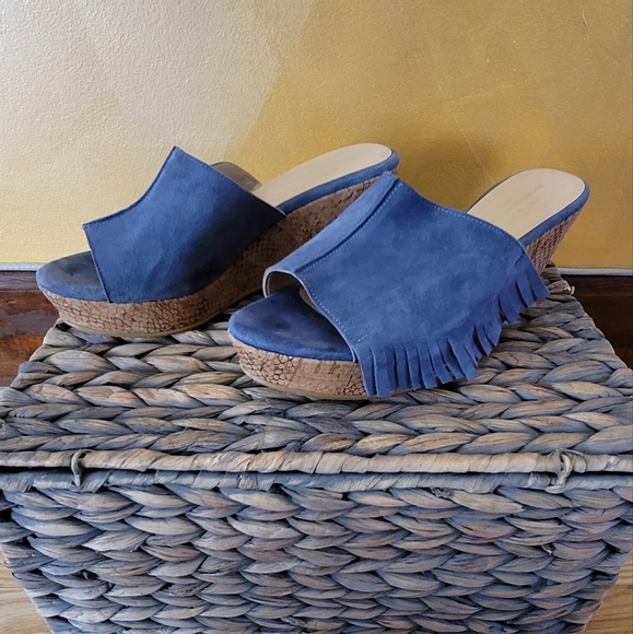 Brenda Zaro Blue Suede Mule Sz 39 (8.5) 3 in Heel - Picture 3 of 6